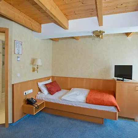 Post Hotel